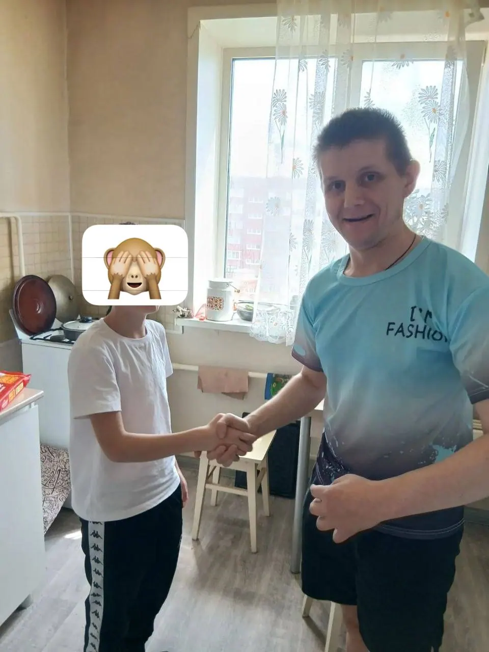 Анатолий с близким человеком